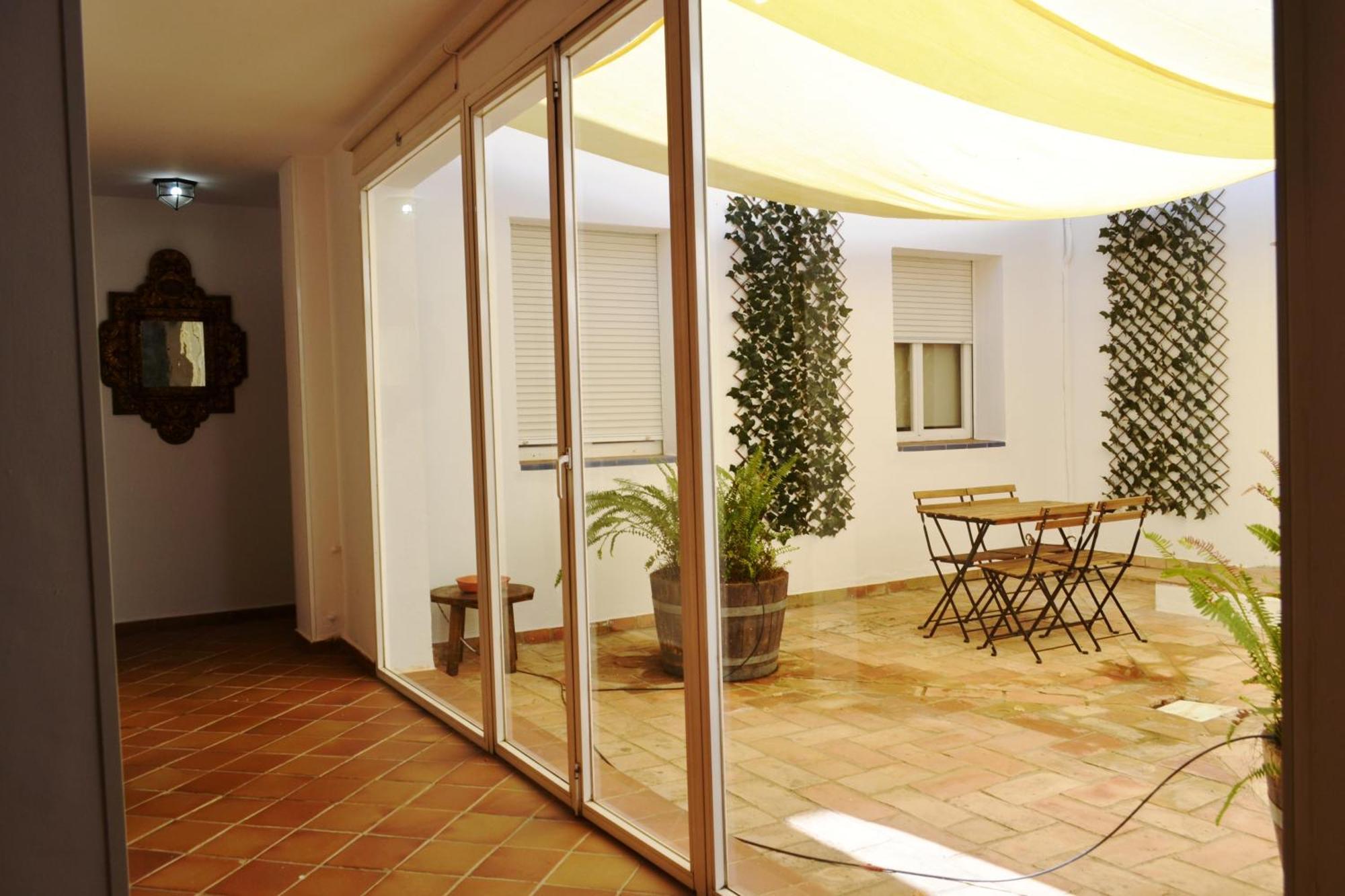 Sunshine Paseo De La Victoria Villa กอร์โดบา ภายนอก รูปภาพ